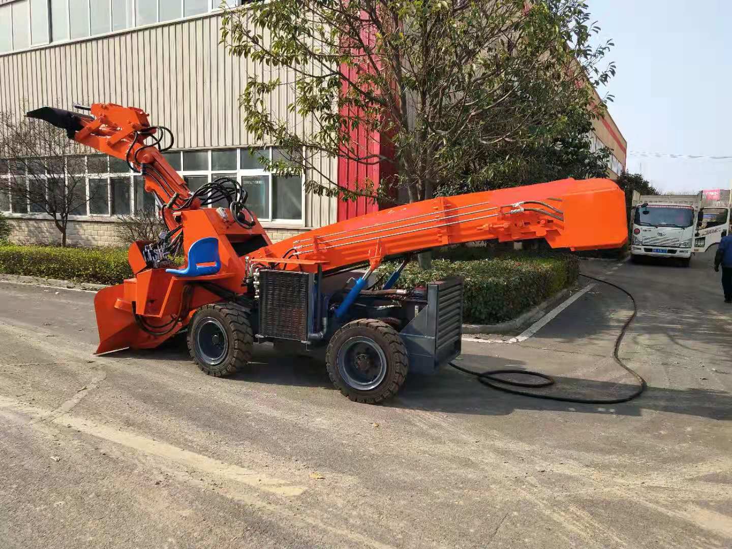 教您正確使用礦用扒渣機(jī)？
